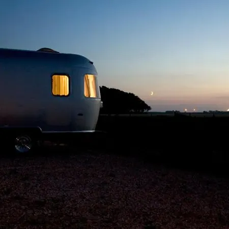 Camp Silver Island Hideaway Alojamento de Acomodação e Pequeno-almoço *