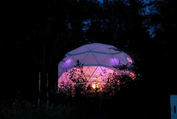 Camp Silver Island Hideaway Frühstückspension *